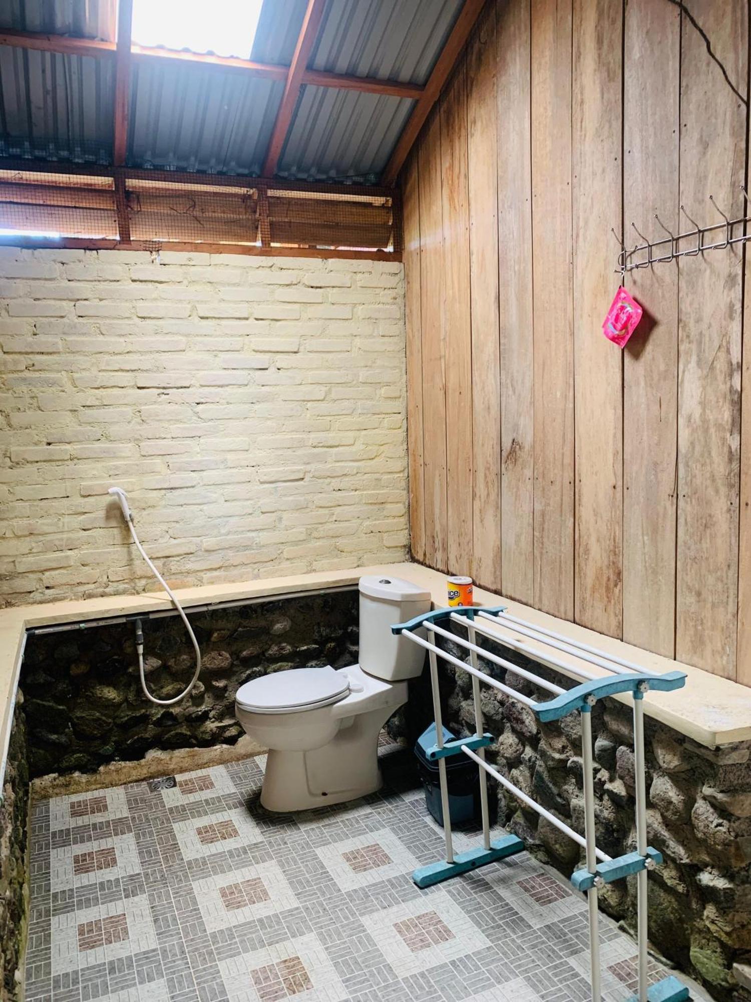 Bagoes View Cottages Maninjau Екстериор снимка