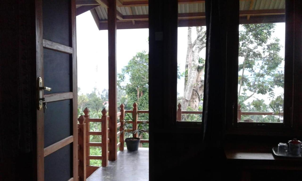 Bagoes View Cottages Maninjau Екстериор снимка