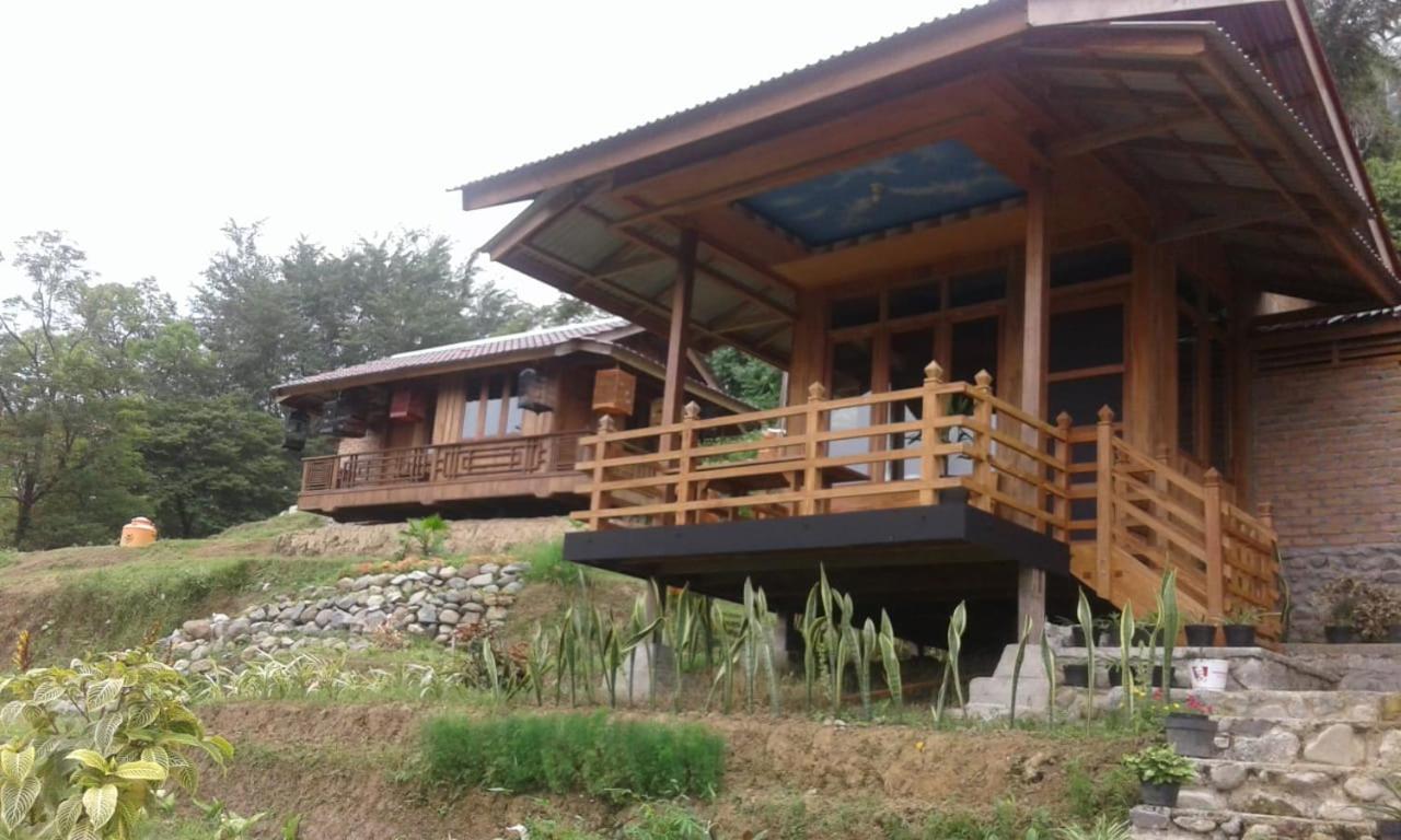 Bagoes View Cottages Maninjau Екстериор снимка